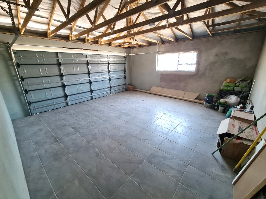 3 Bedroom Property for Sale in Paradise Beach Eastern Cape